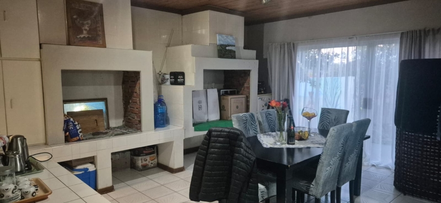 5 Bedroom Property for Sale in Heuwelsig Free State